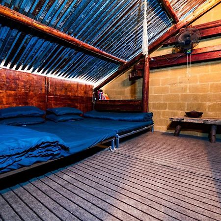 Dong Van Hmong Homestay Экстерьер фото