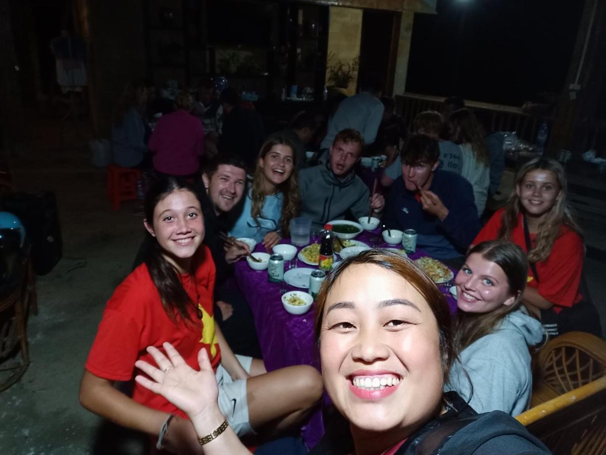 Dong Van Hmong Homestay Экстерьер фото