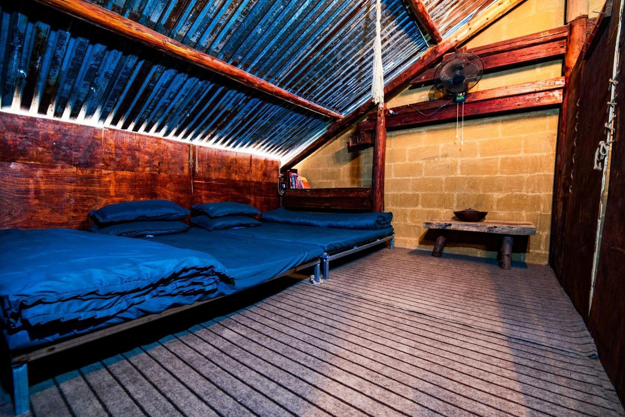 Dong Van Hmong Homestay Экстерьер фото